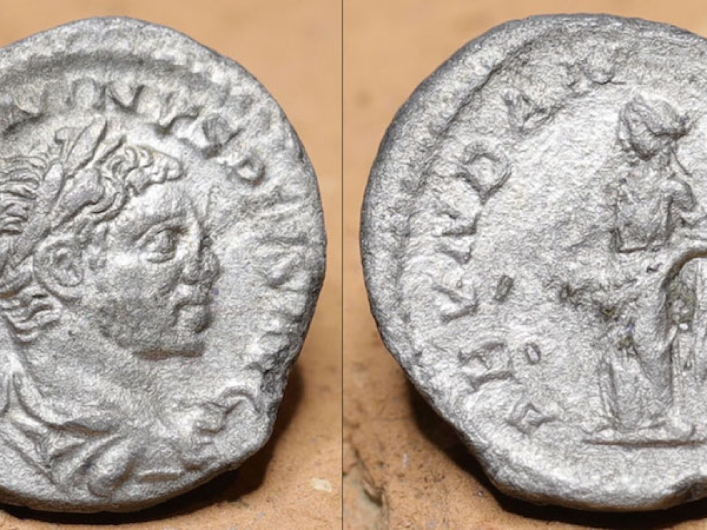 Roman Denarius Elagabalus - vz: IMP ANTONINVS PIVS AVG