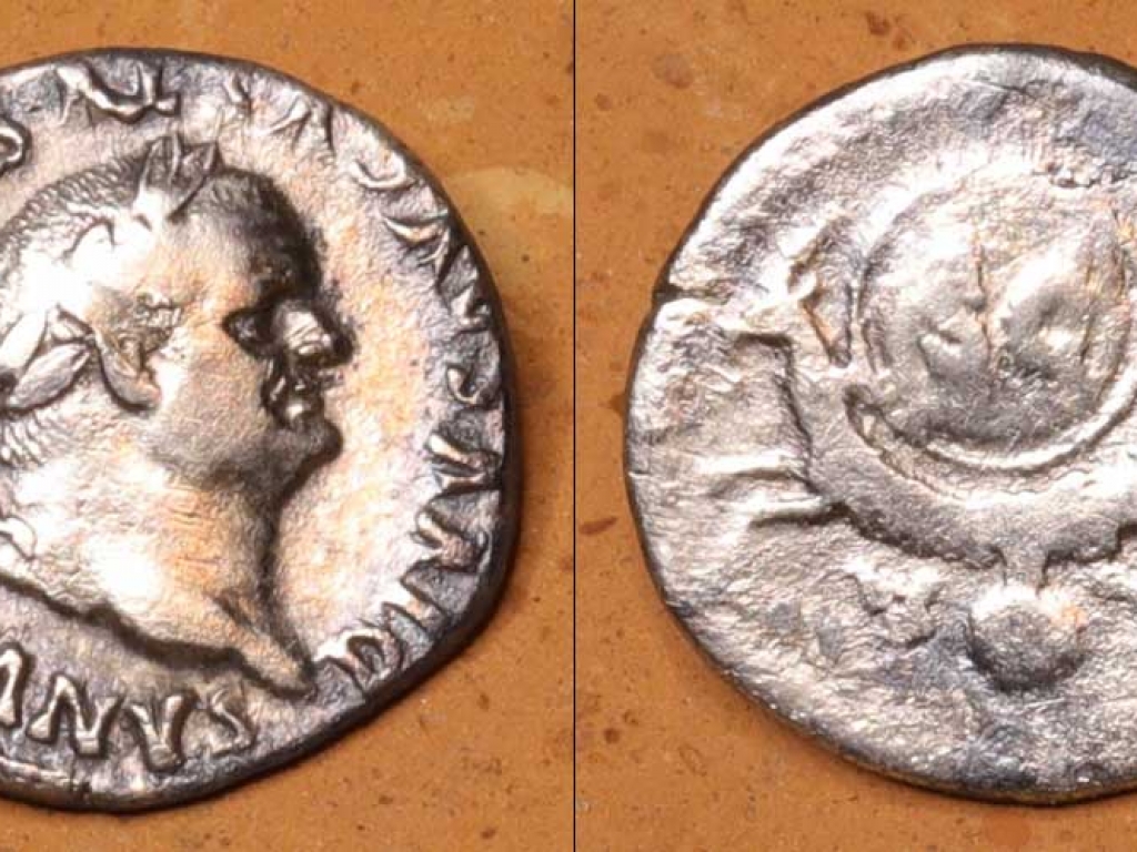 Scarce Roman denarius Vespasianus